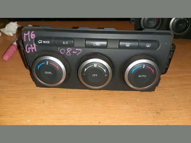 bontott MAZDA 6 Fűtéskapcsoló (digit klímás)