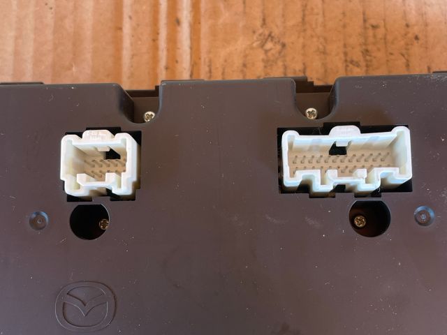 bontott MAZDA 6 Fűtéskapcsoló (digit klímás)