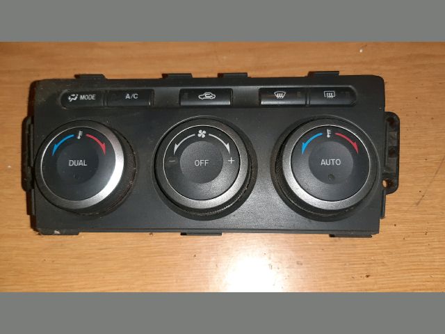 bontott MAZDA 6 Fűtéskapcsoló (digit klímás)