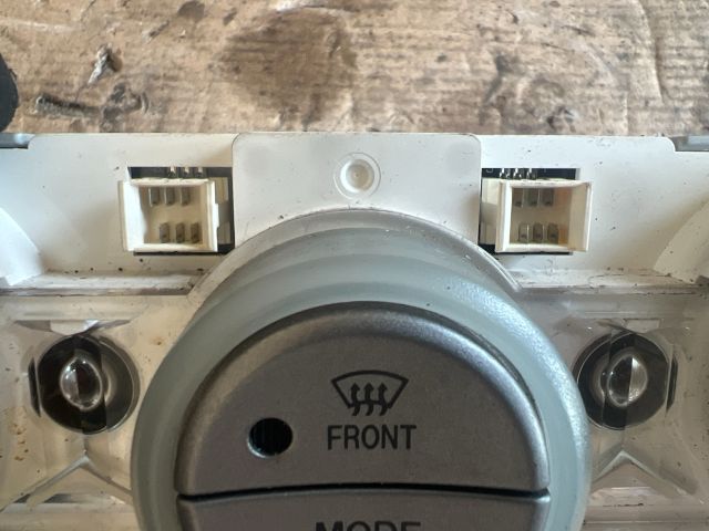 bontott MAZDA 6 Fűtéskapcsoló (digit klímás)