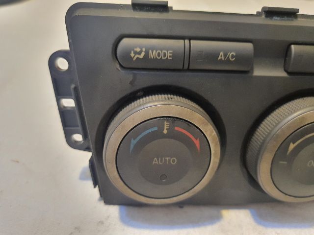 bontott MAZDA 6 Fűtéskapcsoló (digit klímás)