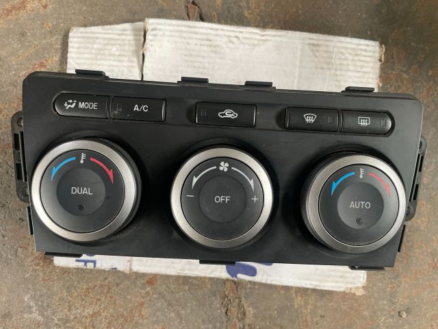 bontott MAZDA 6 Fűtéskapcsoló (digit klímás)