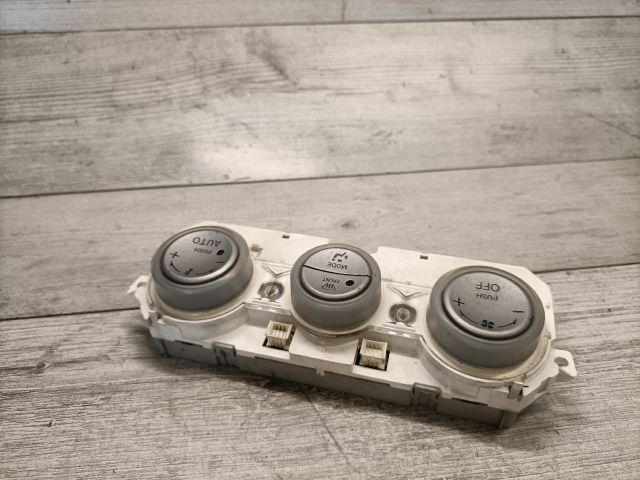 bontott MAZDA 6 Fűtéskapcsoló (manuális klímás)