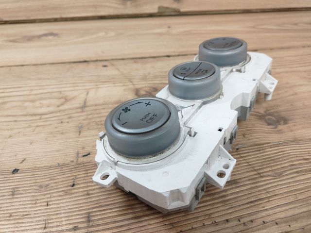 bontott MAZDA 6 Fűtéskapcsoló (manuális klímás)
