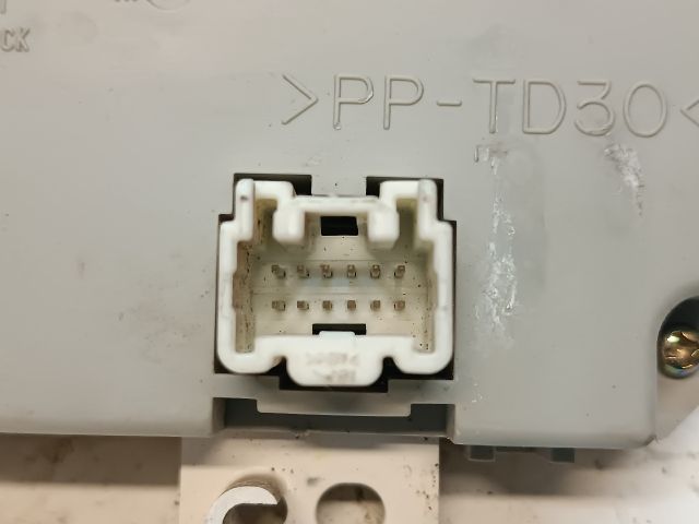 bontott MAZDA 6 Fűtéskapcsoló (manuális klímás)