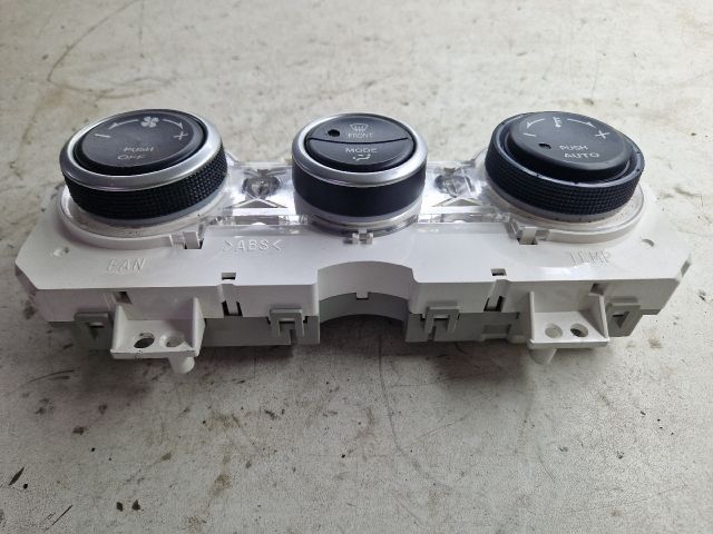 bontott MAZDA 6 Fűtéskapcsoló