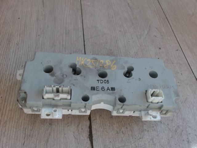 bontott MAZDA 6 Fűtéskapcsoló