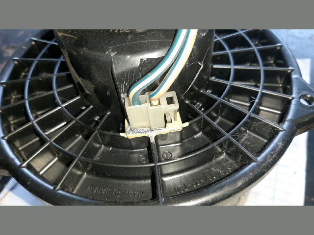 bontott MAZDA 6 Fűtőmotor (Nem klímás)