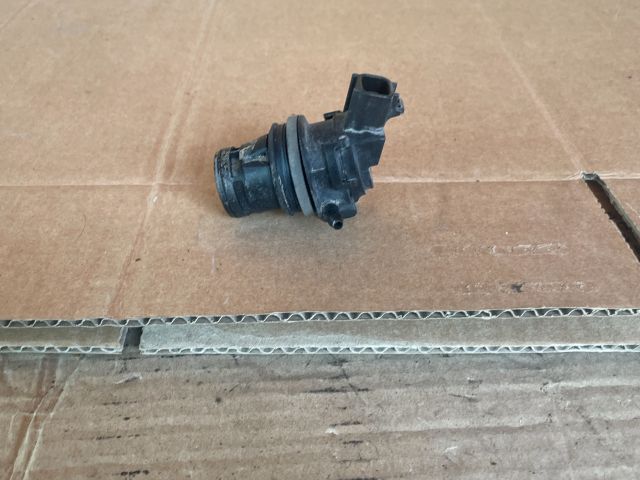 bontott MAZDA 6 Hátsó Ablakmosó Szivattyú