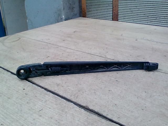 bontott MAZDA 6 Hátsó Ablaktörlő Kar