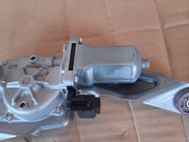 bontott MAZDA 6 Hátsó Ablaktörlő Motor