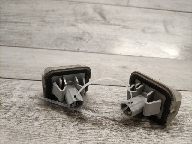 bontott MAZDA 6 Hátsó Rendszámtábla Világítás