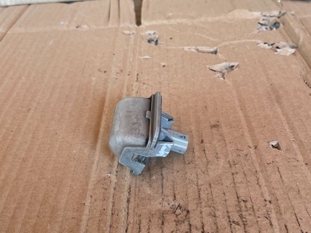 bontott MAZDA 6 Hátsó Rendszámtábla Világítás