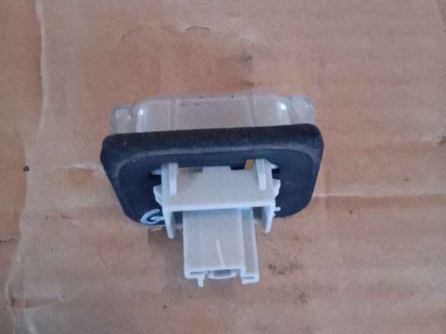 bontott MAZDA 6 Hátsó Rendszámtábla Világítás