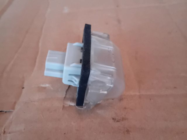 bontott MAZDA 6 Hátsó Rendszámtábla Világítás