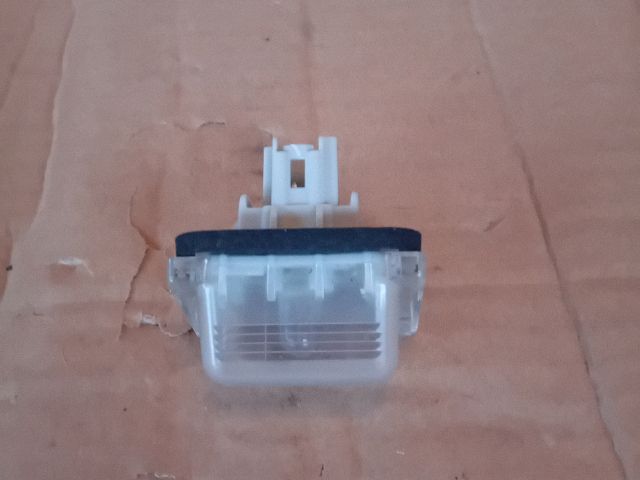 bontott MAZDA 6 Hátsó Rendszámtábla Világítás