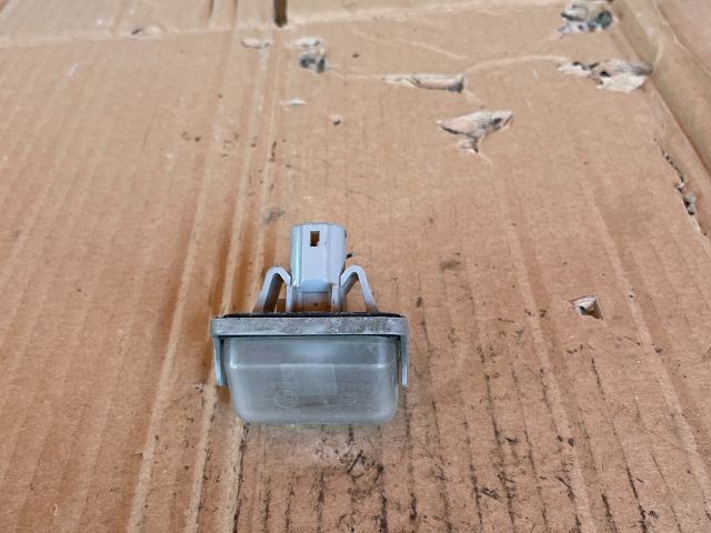 bontott MAZDA 6 Hátsó Rendszámtábla Világítás