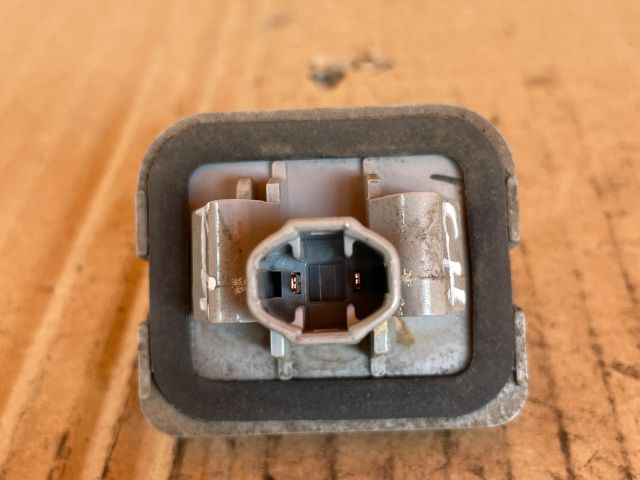 bontott MAZDA 6 Hátsó Rendszámtábla Világítás