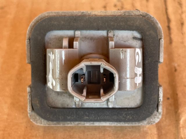 bontott MAZDA 6 Hátsó Rendszámtábla Világítás