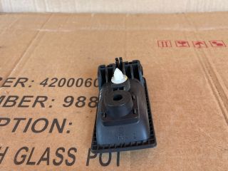 bontott MAZDA 6 Hátsó Üléstámla Döntő Kar / Gomb