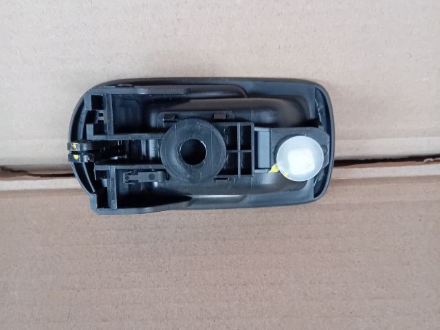 bontott MAZDA 6 Hátsó Üléstámla Döntő Kar / Gomb