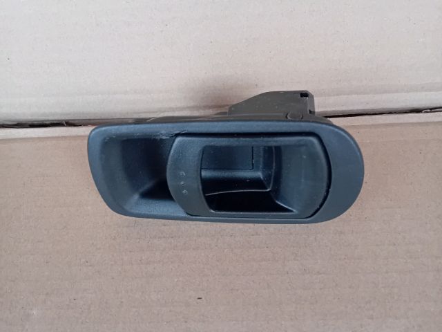 bontott MAZDA 6 Hátsó Üléstámla Döntő Kar / Gomb