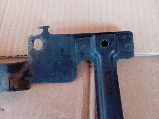 bontott MAZDA 6 Homlokfal Alsó Tartó