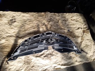 bontott MAZDA 6 Hűtőrács