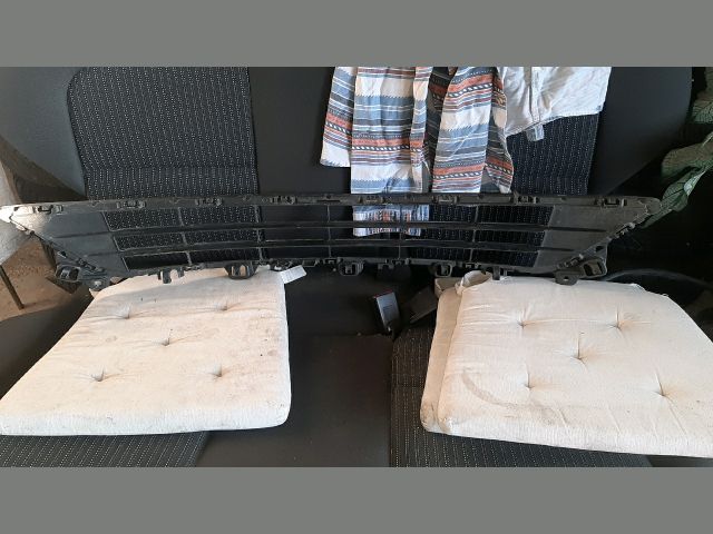 bontott MAZDA 6 Hűtőrács