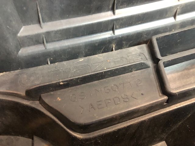 bontott MAZDA 6 Hűtőrács