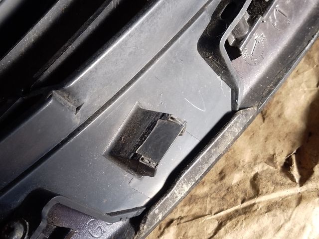 bontott MAZDA 6 Hűtőrács