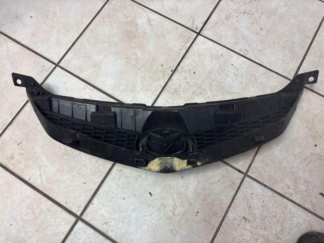bontott MAZDA 6 Hűtőrács