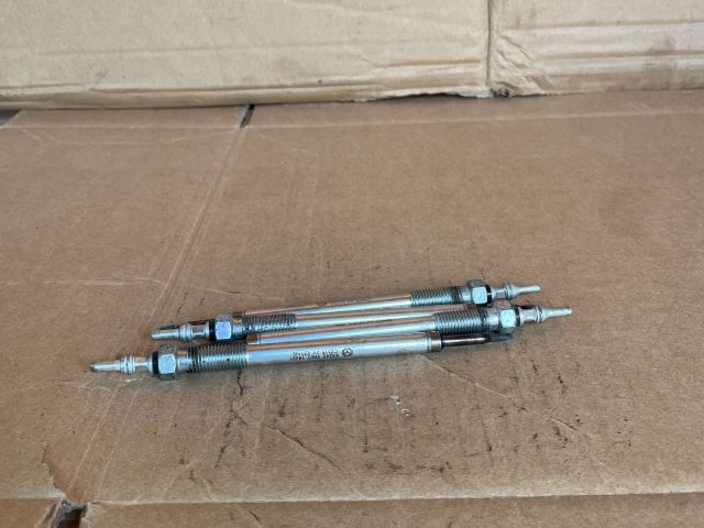 bontott MAZDA 6 Izzító/Gyújtó Gyertya