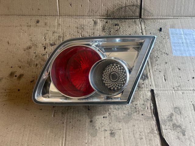 bontott MAZDA 6 Jobb Belső Hátsó Lámpa