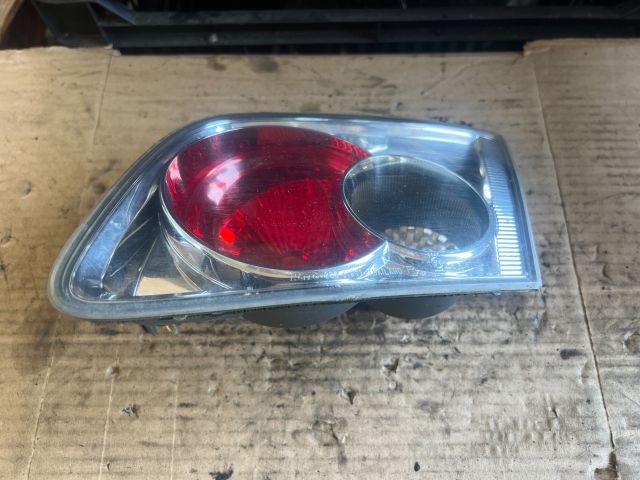 bontott MAZDA 6 Jobb Belső Hátsó Lámpa
