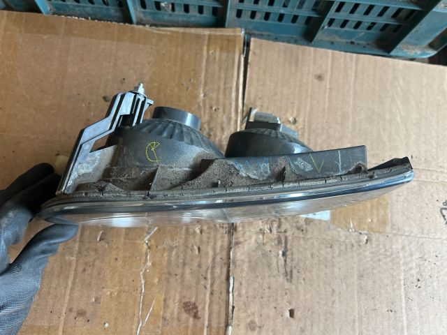 bontott MAZDA 6 Jobb Belső Hátsó Lámpa