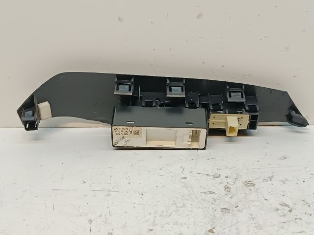 bontott MAZDA 6 Jobb első Ablakemelő Kapcsoló