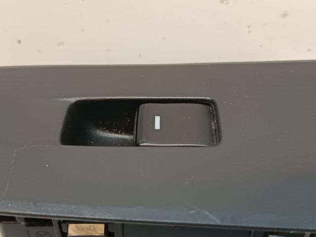 bontott MAZDA 6 Jobb első Ablakemelő Kapcsoló