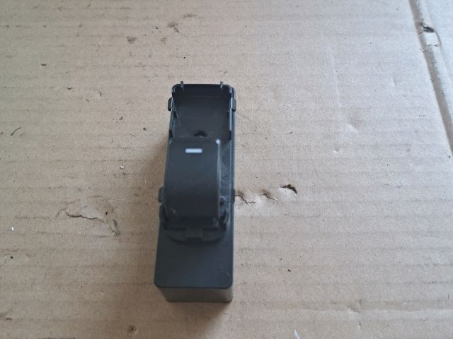 bontott MAZDA 6 Jobb első Ablakemelő Kapcsoló