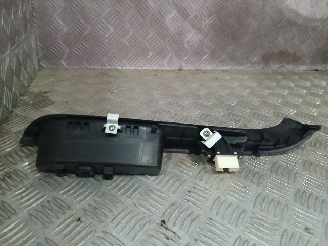 bontott MAZDA 6 Jobb első Ablakemelő Kapcsoló