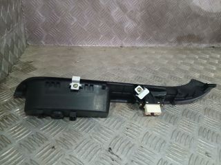 bontott MAZDA 6 Jobb első Ablakemelő Kapcsoló