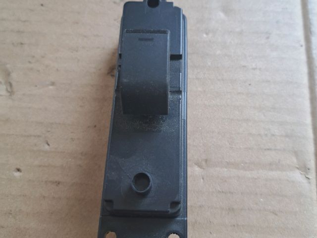 bontott MAZDA 6 Jobb első Ablakemelő Kapcsoló