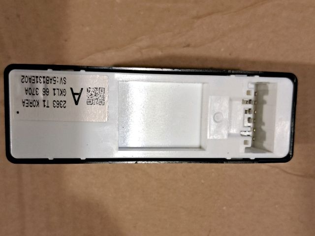 bontott MAZDA 6 Jobb első Ablakemelő Kapcsoló