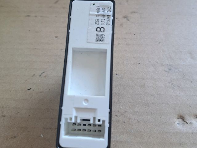 bontott MAZDA 6 Jobb első Ablakemelő Kapcsoló