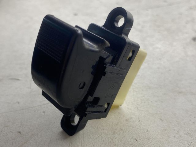 bontott MAZDA 6 Jobb első Ablakemelő Kapcsoló