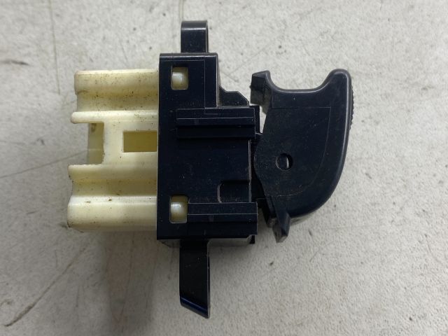 bontott MAZDA 6 Jobb első Ablakemelő Kapcsoló