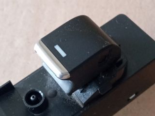 bontott MAZDA 6 Jobb első Ablakemelő Kapcsoló