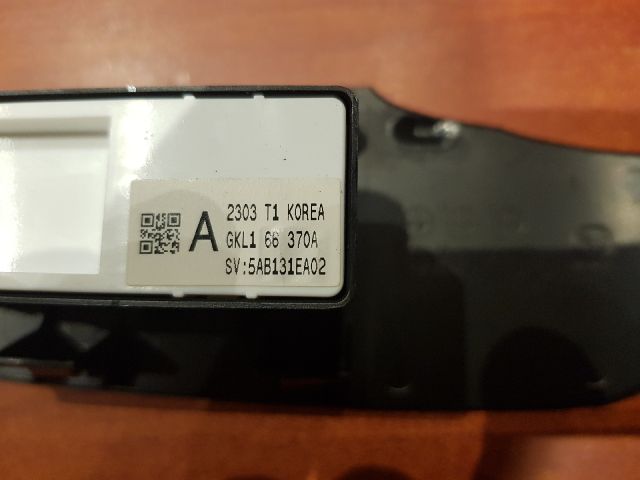 bontott MAZDA 6 Jobb első Ablakemelő Kapcsoló