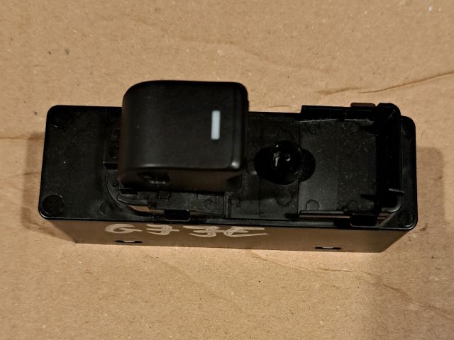 bontott MAZDA 6 Jobb első Ablakemelő Kapcsoló