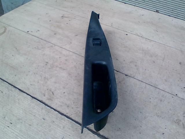 bontott MAZDA 6 Jobb első Ablakemelő Kapcsoló